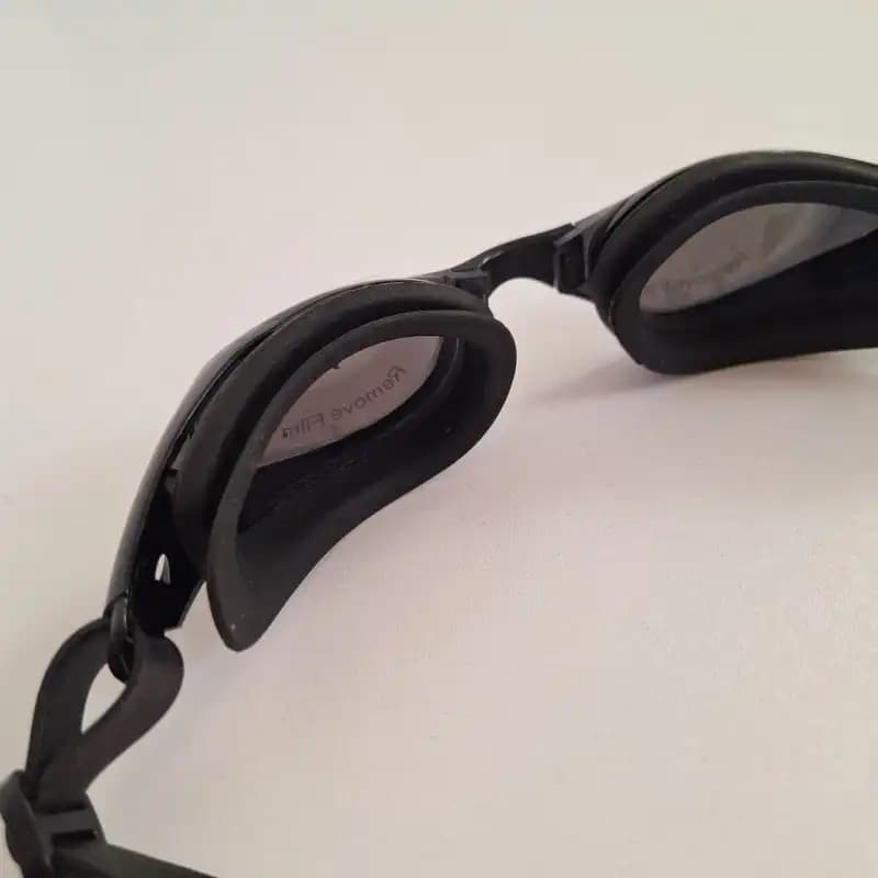 عینک شنا حرفه ای اسپیدو قاب هلالی EY-6100 — تصویر ۵