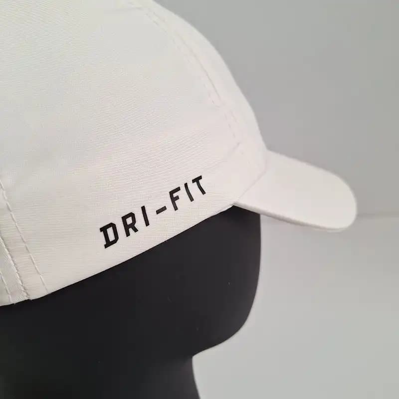 کلاه ورزشی شمعی نایک سفید DRI-FIT — تصویر ۴
