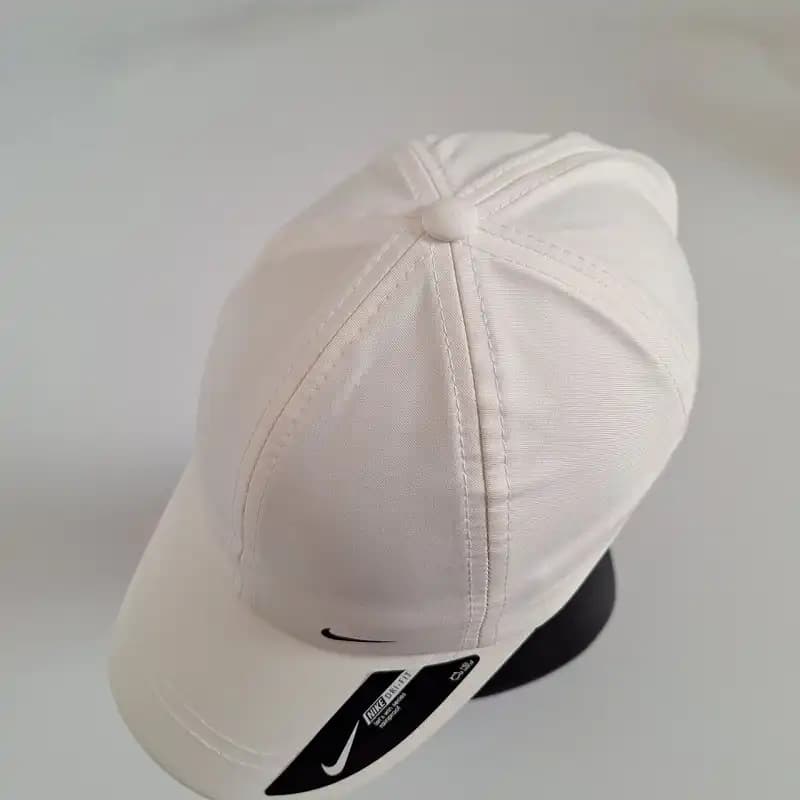 کلاه ورزشی شمعی نایک سفید DRI-FIT — تصویر ۳