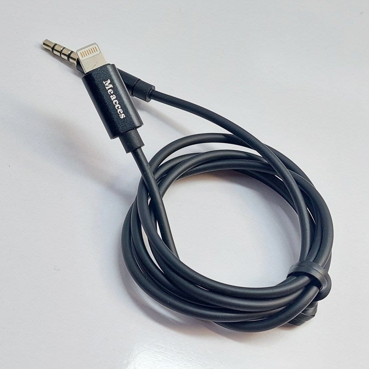 آیفونAUX Meacces MA12 اصل و باکیفیت — تصویر ۲
