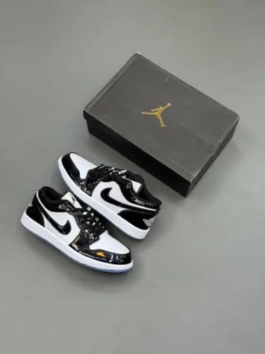 کفش کتونی مردانه نایک ایر جردن ۱ کانکورد Nike Air Jordan 1 Concord — تصویر ۹