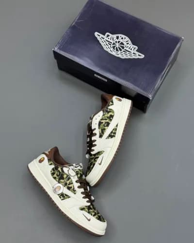 کفش کتونی مردانه نایک ایر جردن 1 تراویس اسکات بیپ Nike Air Jordan 1 Travis Scott X BAPE — تصویر ۶
