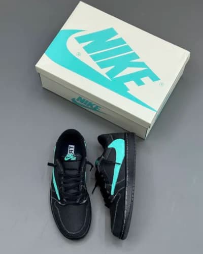 کفش کتونی مردانه تراویس اسکات ایر جردن وان تیفانی Travis Scott x Air Jordan 1 Tiffany — تصویر ۷