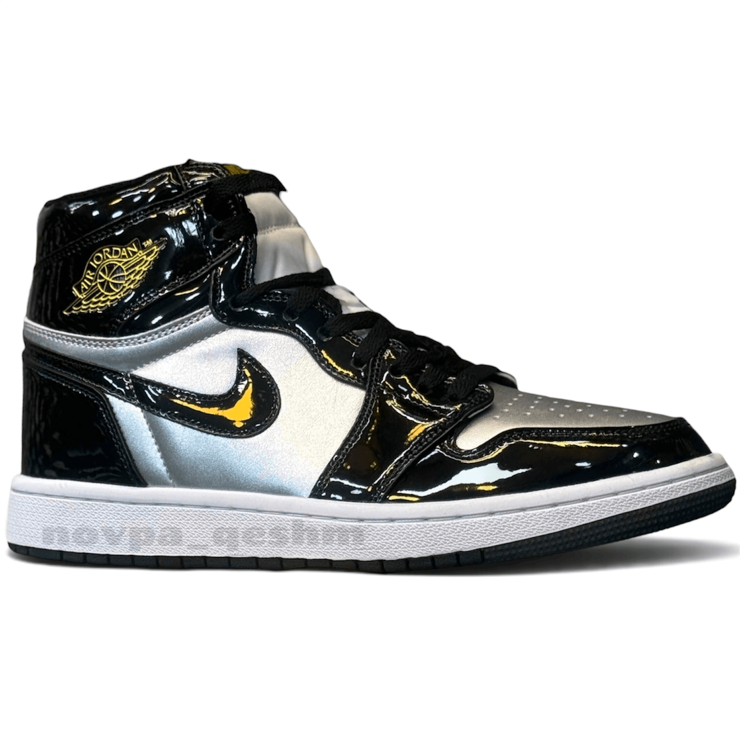 کفش کتونی مردانه ساقدار نایک ایر جردن 1 ورنی Nike air jordan 1 Mid Metalic Patent