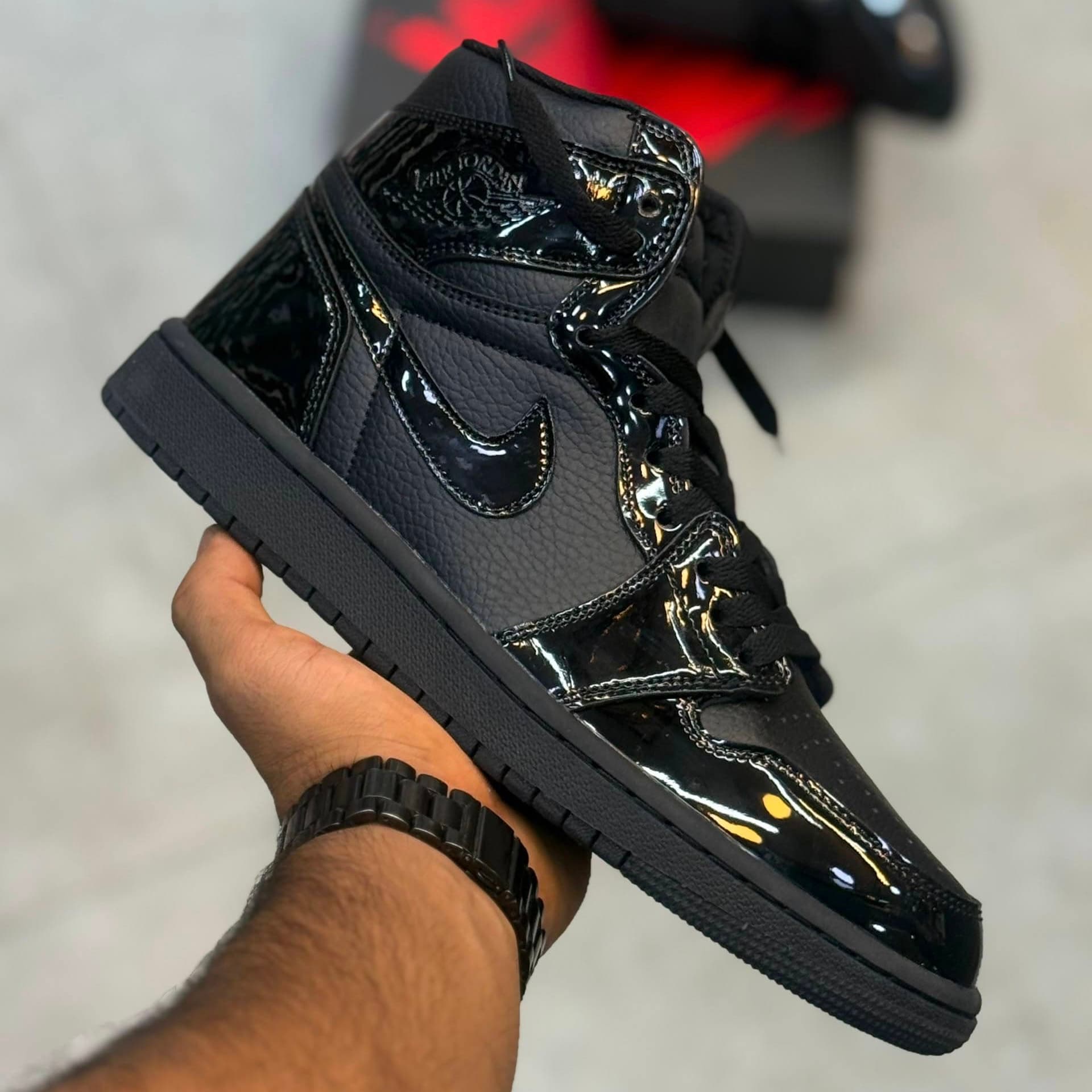 کفش کتونی مردانه ساقدار نایک ایر جردن 1 ورنی Nike air jordan 1 Mid Metalic Patent — تصویر ۳