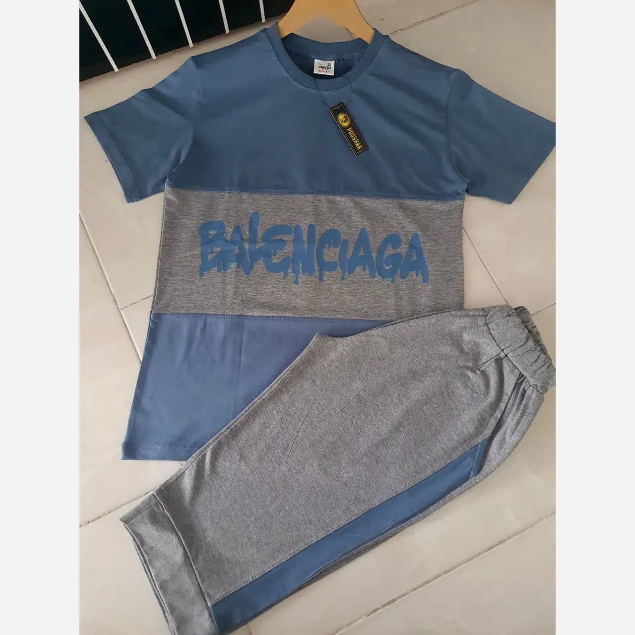 ست تیشرت و شلوارک اسپرت بچگانه طرح BALENCAGA جنس سوپر پنبه و ملانژ سایز 60 تا 70 — تصویر ۲