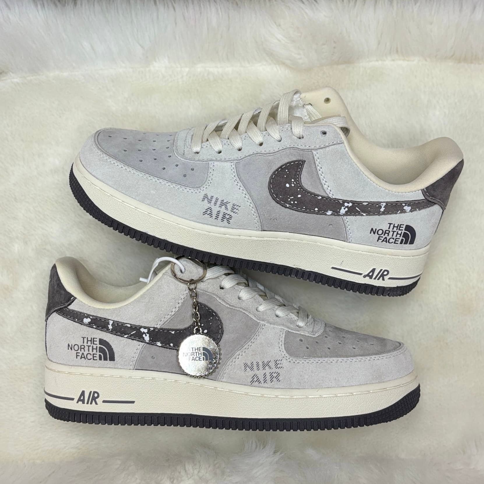 کفش کتونی زنانه و مردانه نایک ایرفورس 1 نورث فیس کاستوم Nike Air Force 1 X NORTH FACE
