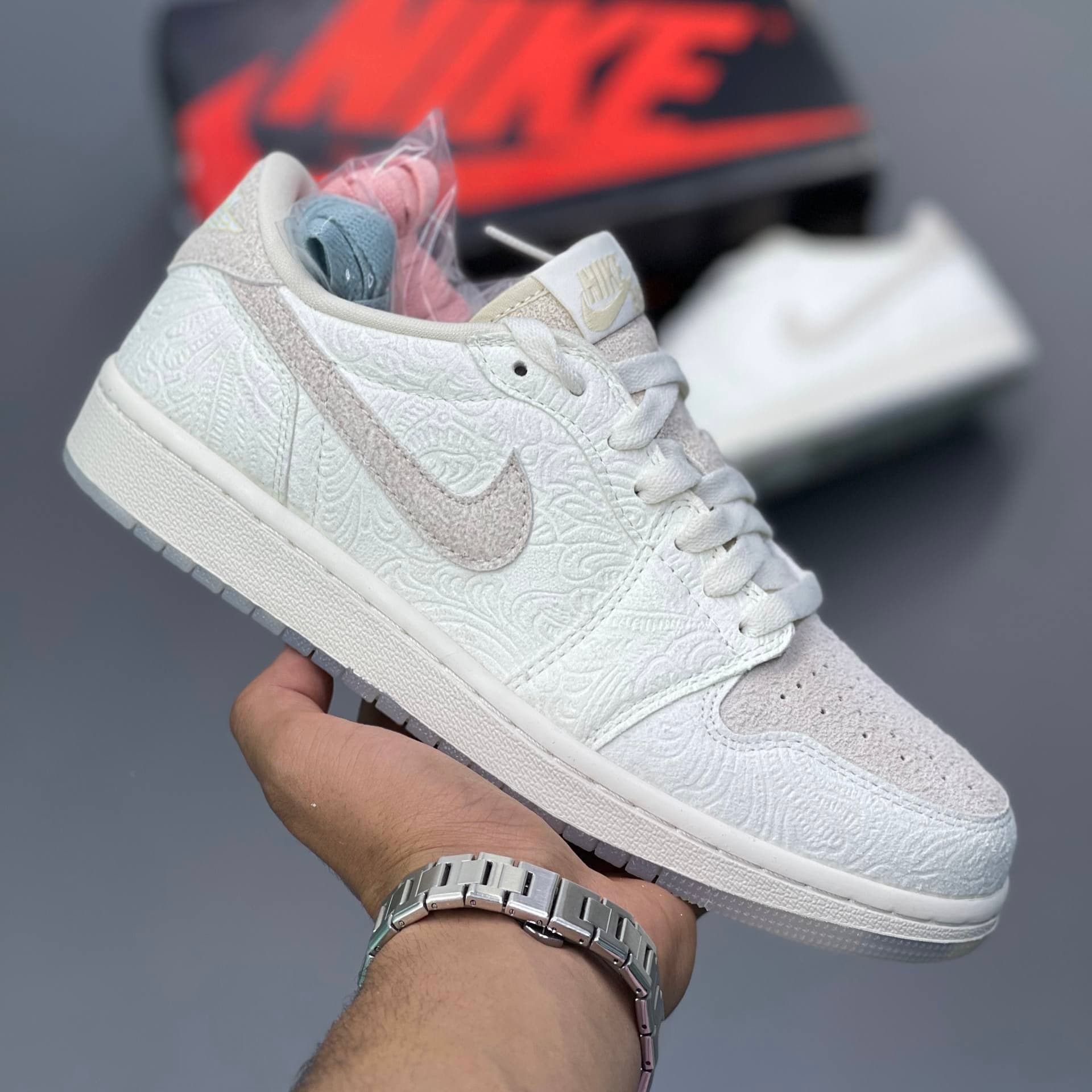 کفش کتونی زنانه و مردانه نایک ایر جردن 1 کریس پاول Nike Air Jordan 1 Low Chris Paul — تصویر ۵