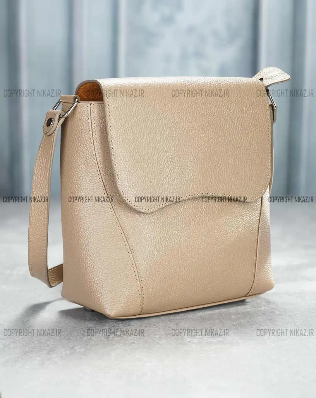 کیف دوشی زنانه چرم طبیعی مدل نوشا کد 2575 — تصویر ۲