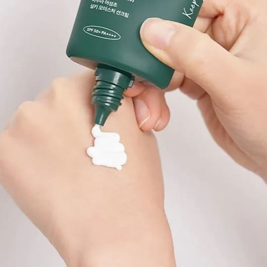 ضدآفتاب مرطوب کننده و تسکین دهنده آنوا حجم50ml — تصویر ۳