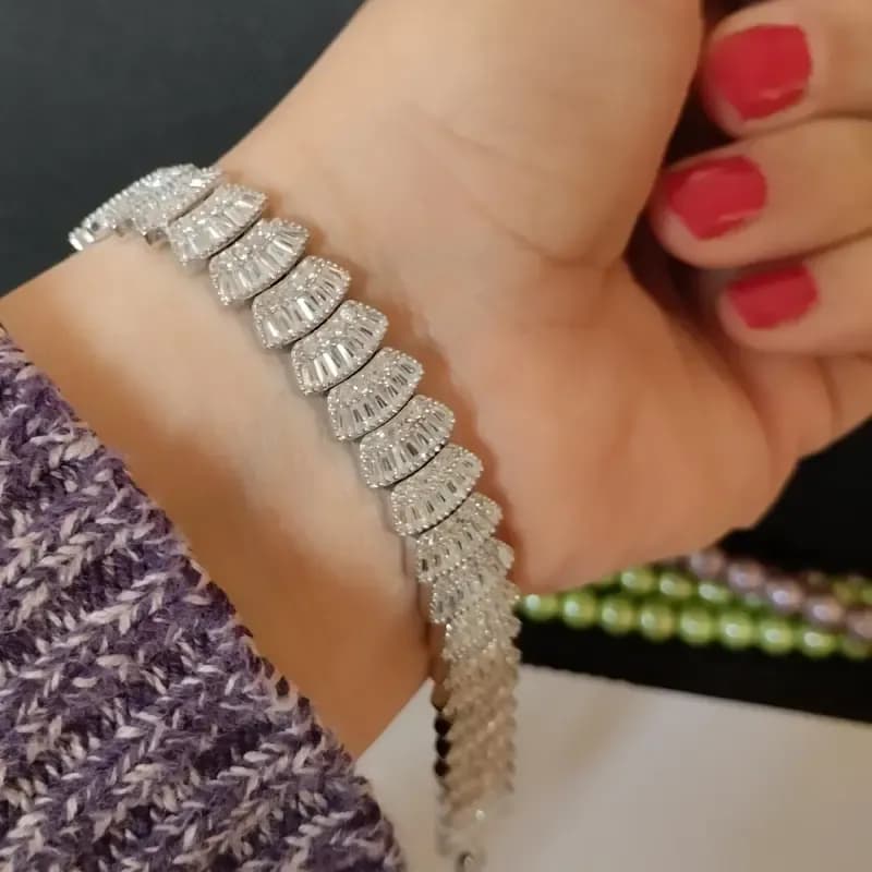دستبند نقره زنانه عیار 925 طرح جواهری لوکس — تصویر ۱۰