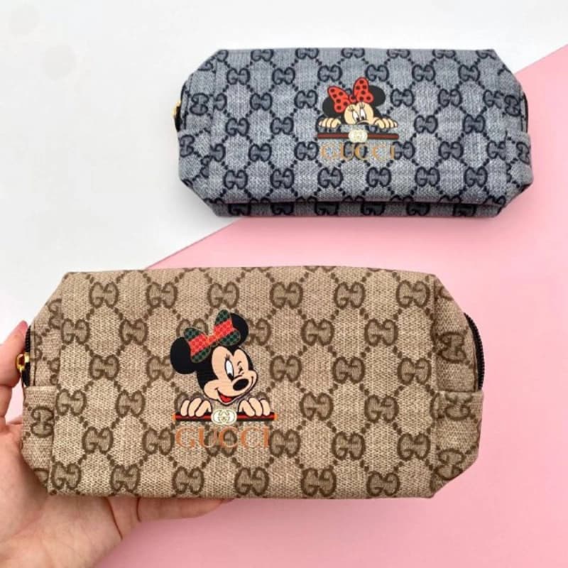 کیف آرایشی مخملی Gucci — تصویر ۳