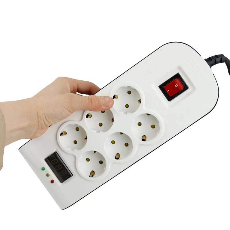 محافظ برق صوتی تصویری 6 خانه ارت دار پارت الکتریک 8795 با کابل 3 متری — تصویر ۳