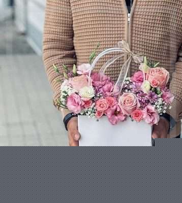 ارسال گل طبیعی برای کلینیک آناهید تهرانسر