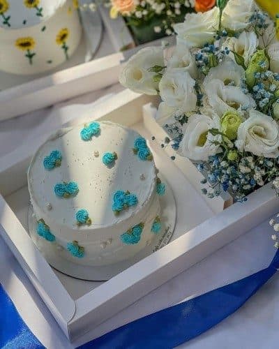 گل تولد و کیک برای نوزاد پسر