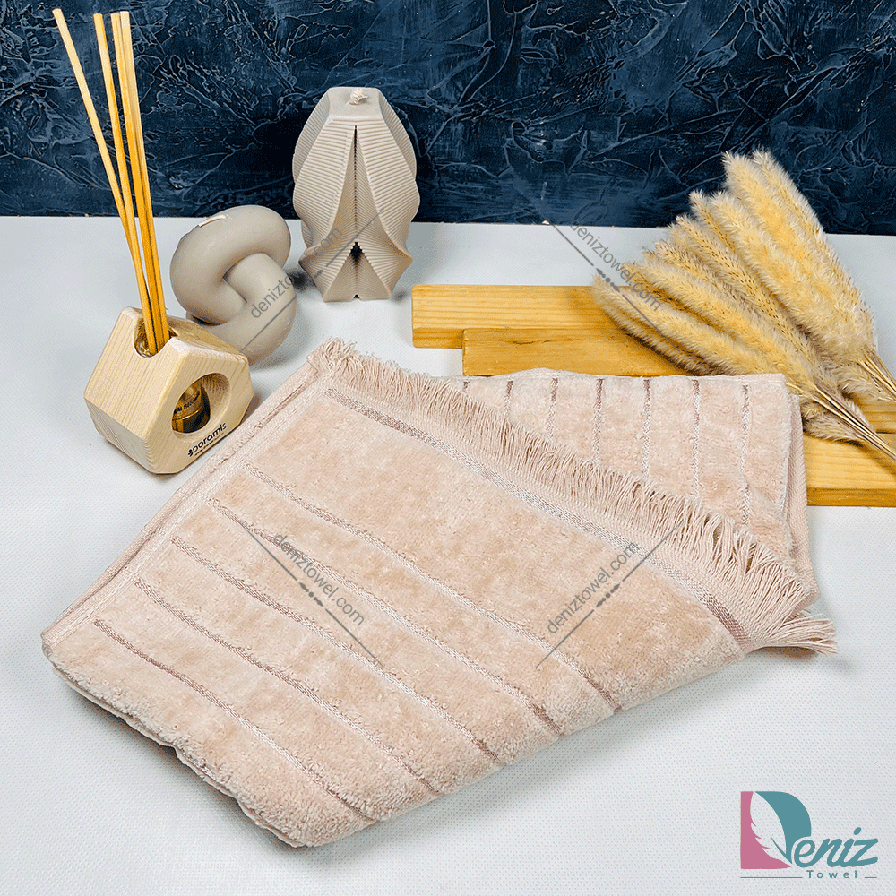 حوله دستی طرح کارمن رنگ نسکافه ای روشن
