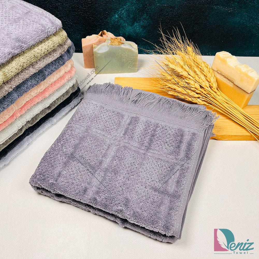حوله دستی طرح مارتا رنگ بنفش