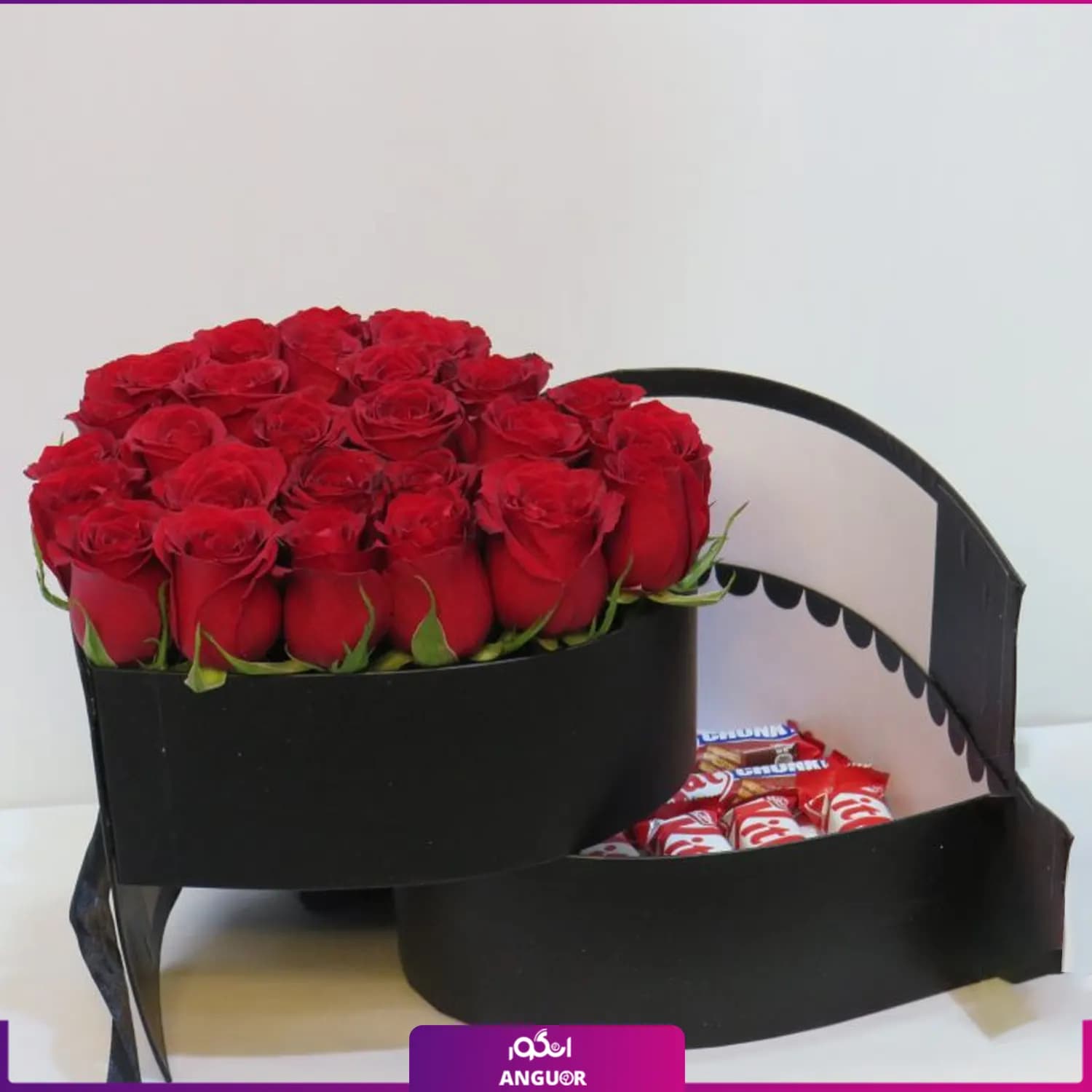باکس سورپرایزی قلبی گل رز و شکلات | باکس گل ولنتاین — تصویر ۲