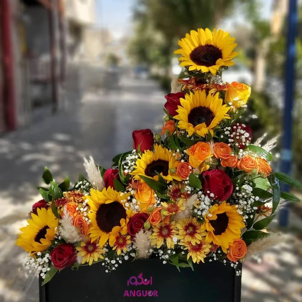باکس گل پاییز تن طلایی — تصویر ۳
