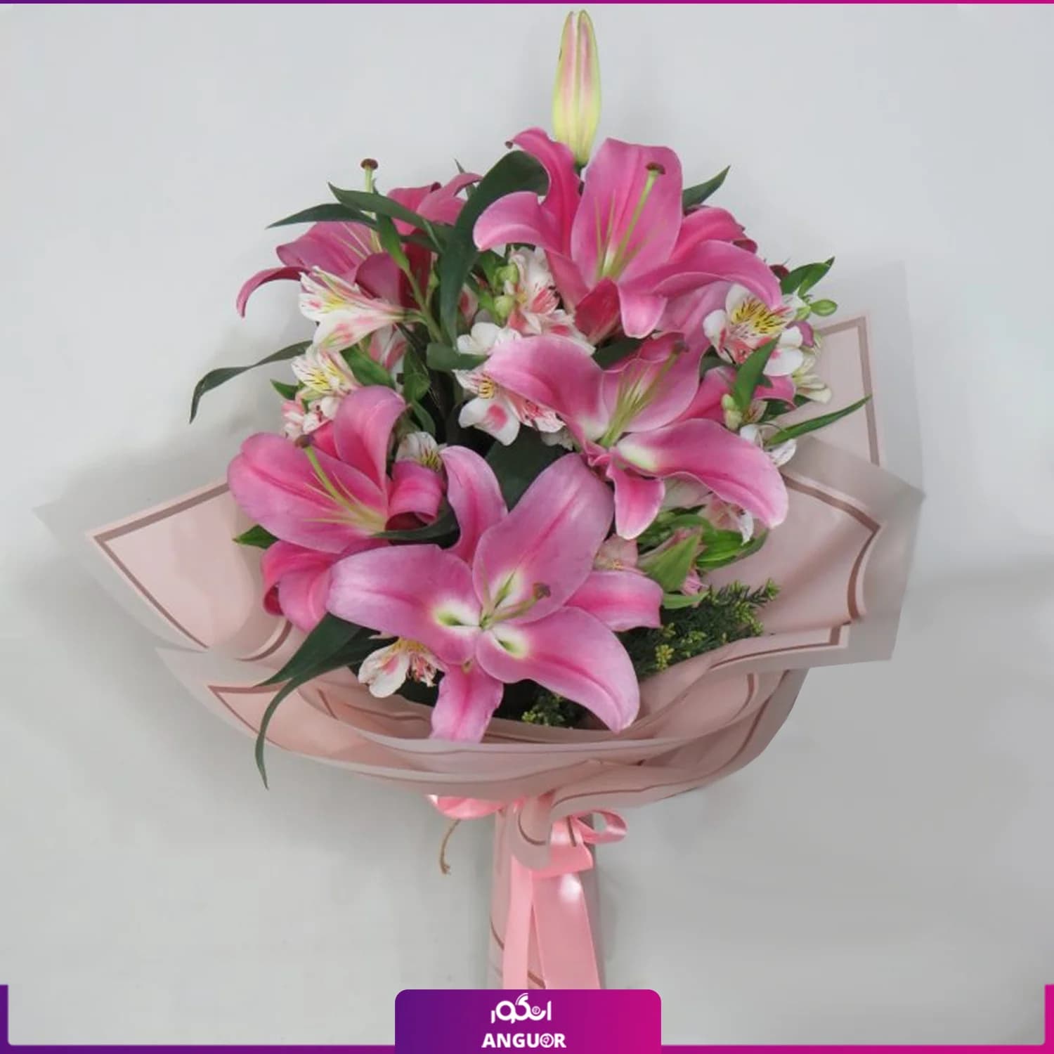 دسته گل لیلیوم و آلسترومریای صورتی