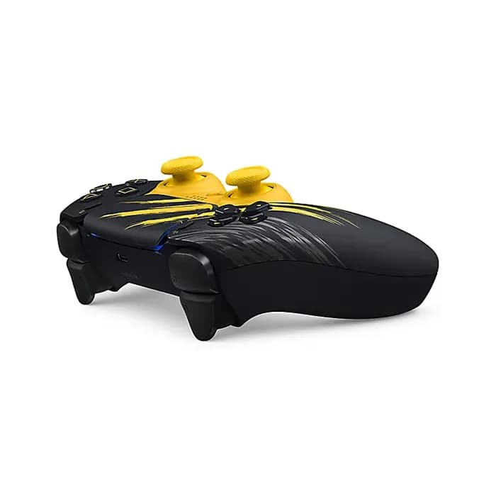 دسته PS5 طرح Marvel’s Wolverine Battle Yellow Limited Edition — تصویر ۲