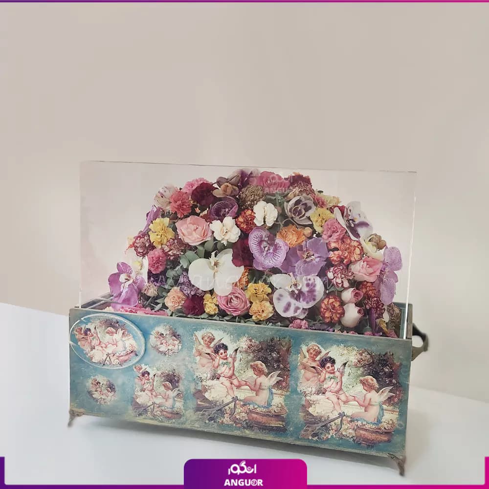 باکس گل جاودان نازلی