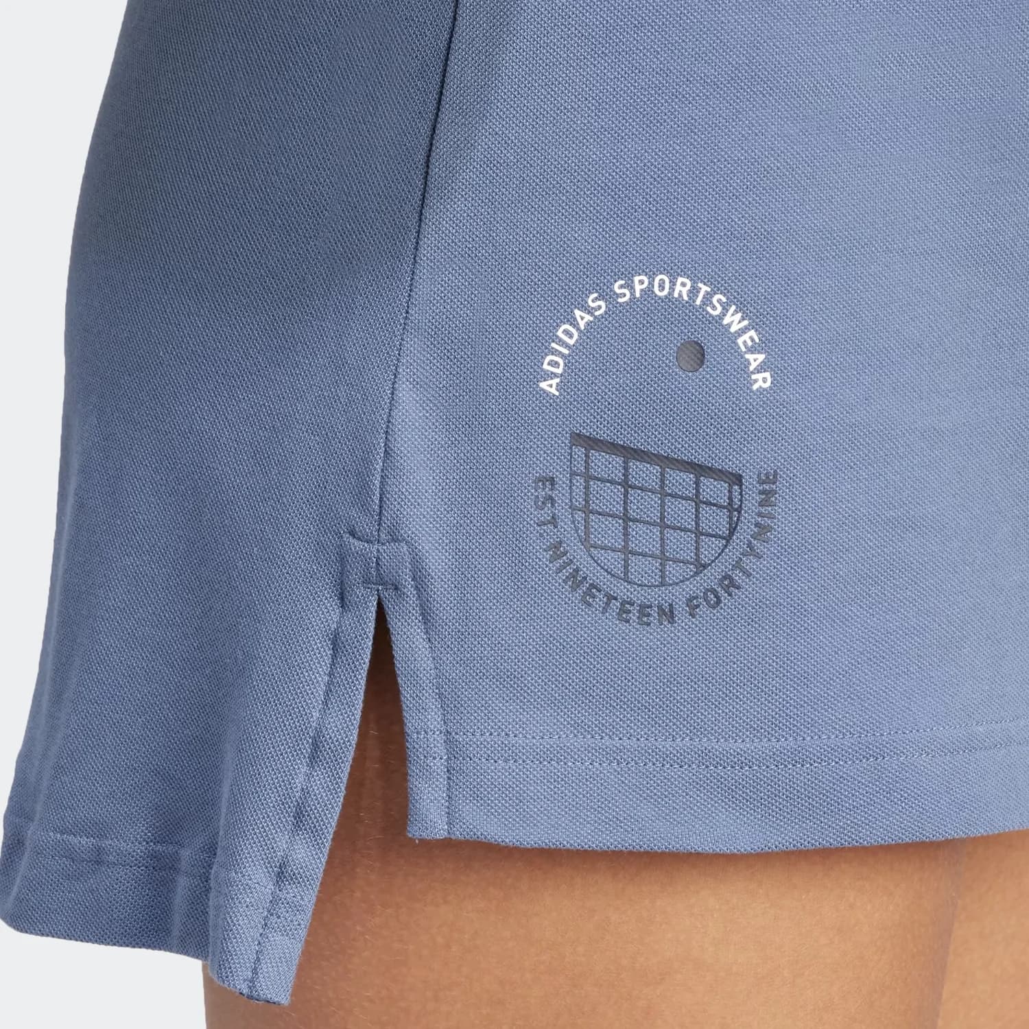 دامن تنیس زنانه آدیداس مدل Sportswear Resort Graphic Skort — تصویر ۴