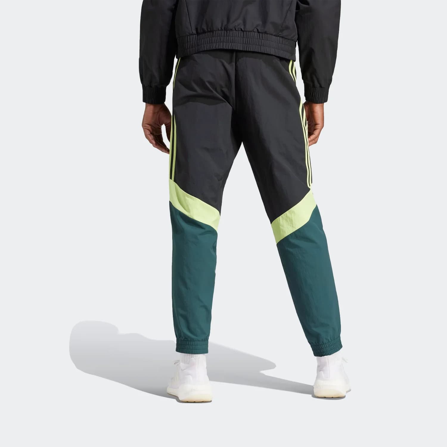 شلوار مردانه آدیداس مدل Manchester United Woven Track Pants — تصویر ۳