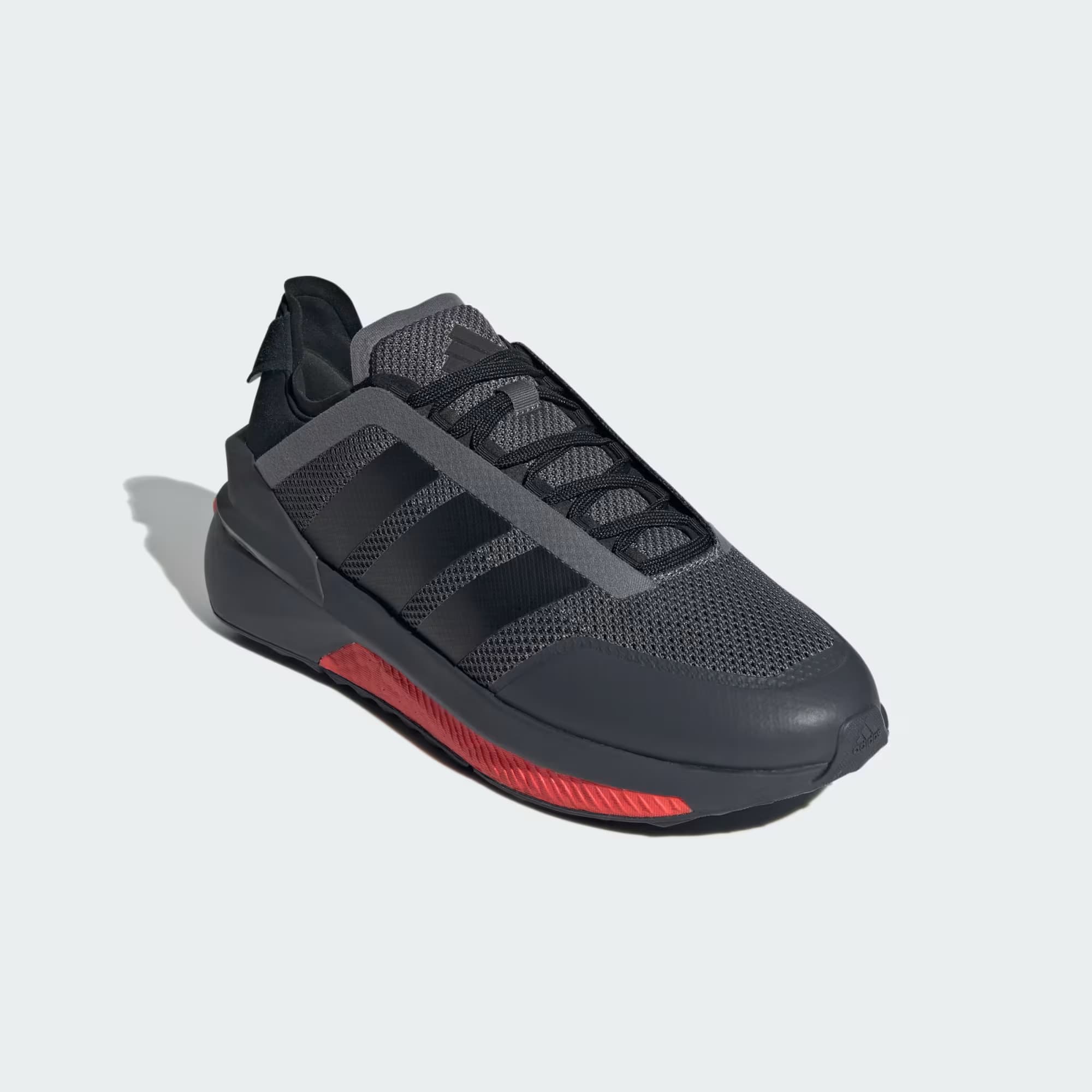 کفش رانینگ زنانه و مردانه آدیداس مدل AVRYN SHOES