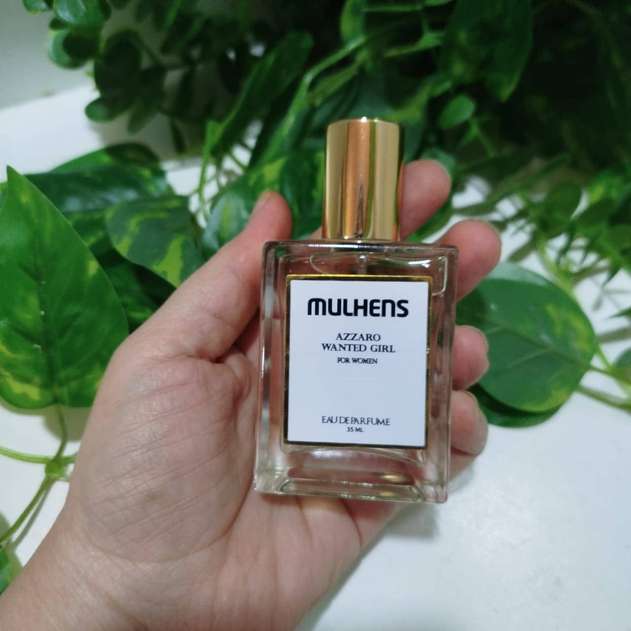 عطر آزارو وانتد گرل — تصویر ۲