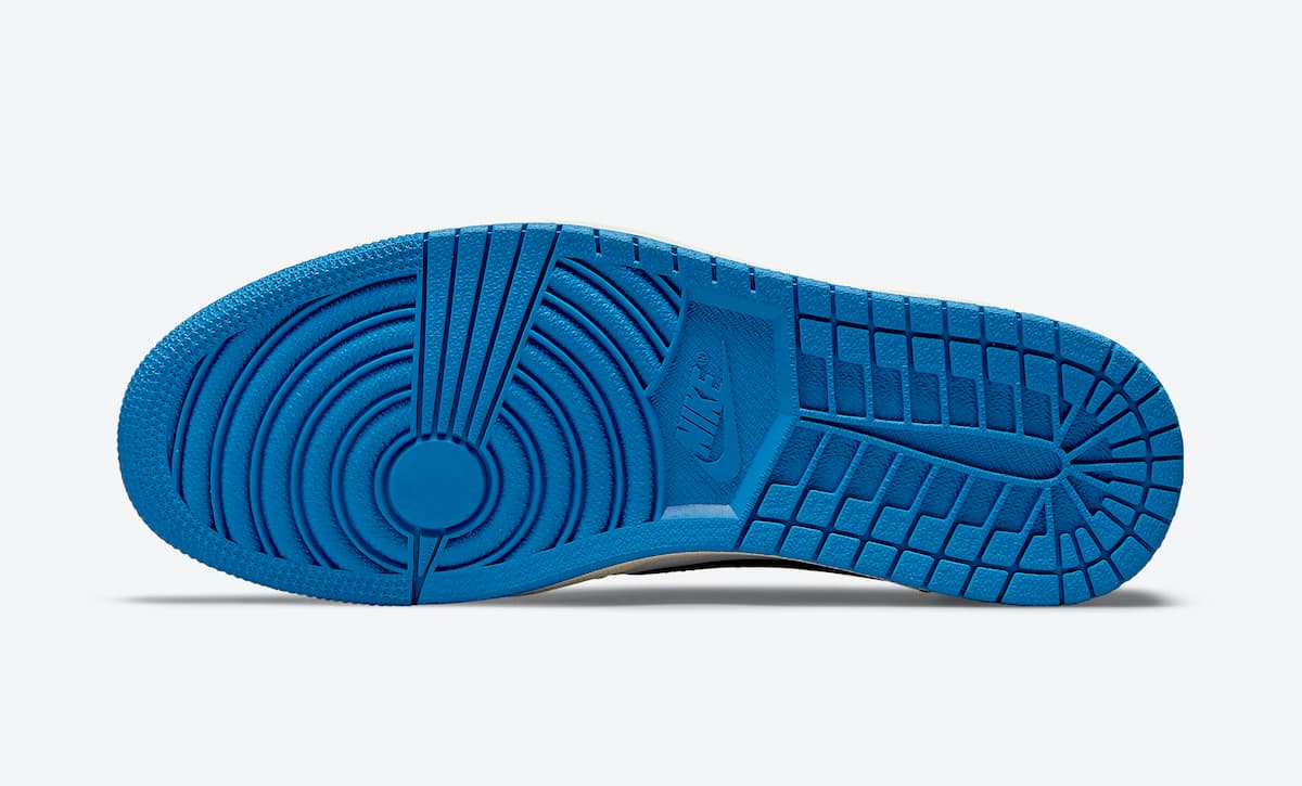 نایک ایرجردن 1 لو تراویس اسکات فراگمنت Air Jordan 1 Low Travis Scott Fragment — تصویر ۶