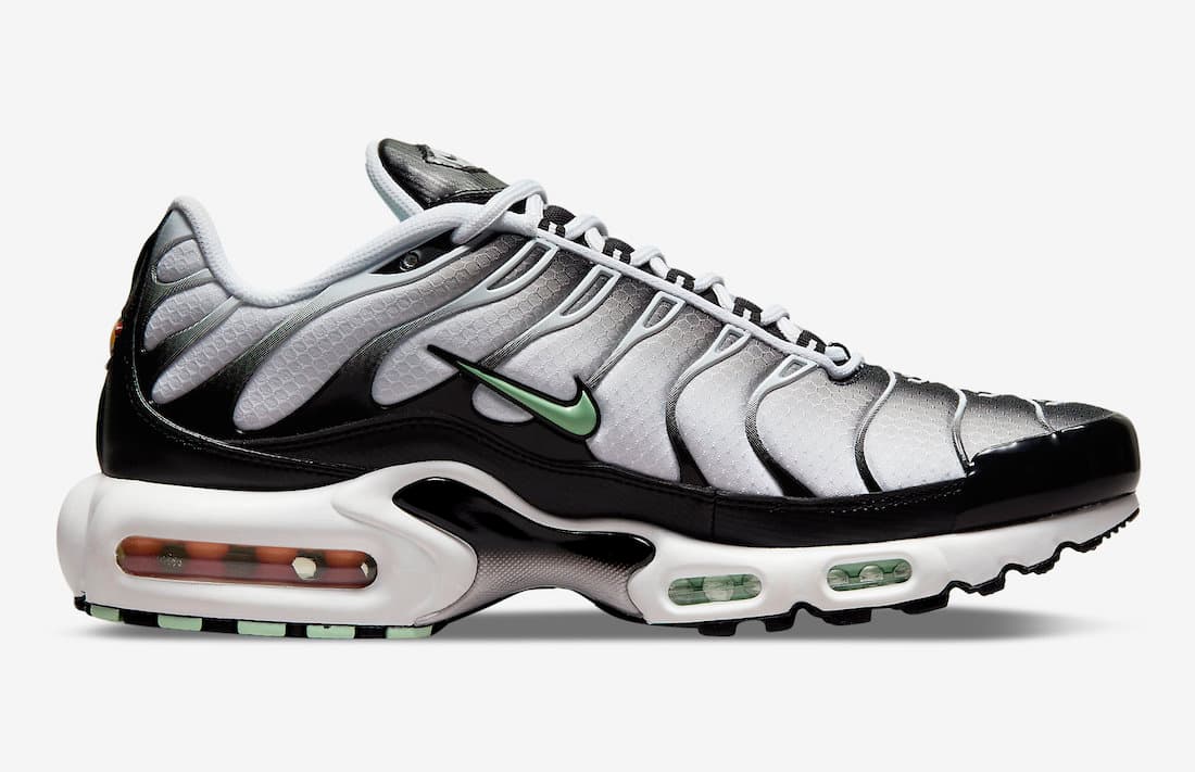 نایک ایرمکس پلاس مشکی سفید Nike Air Max Plus Black White — تصویر ۳