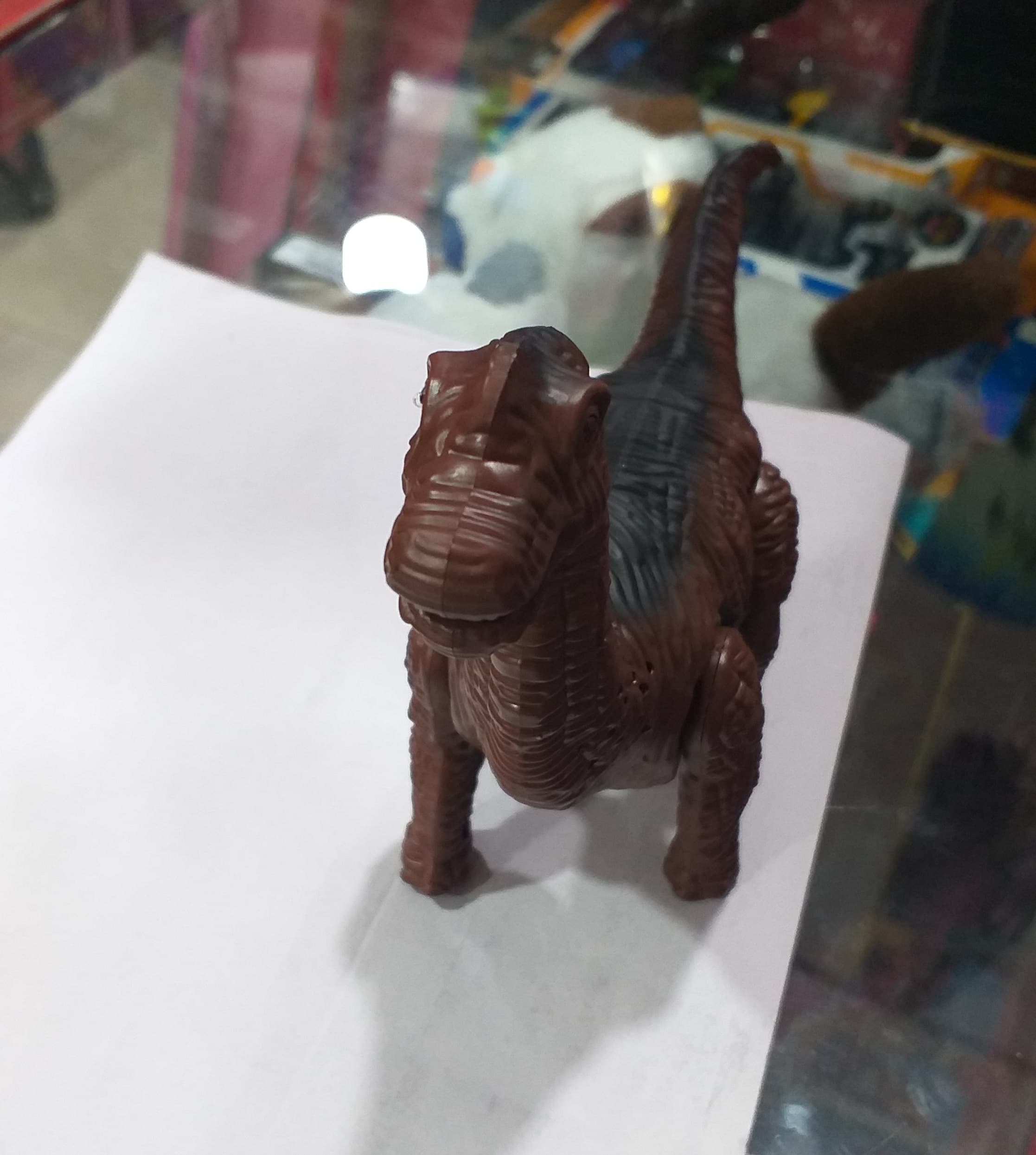 دایناسور باتری خور — تصویر ۶