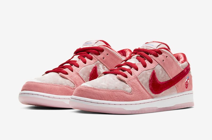 نایک اس بی دانک استرانگ لاو Nike SB Dunk Low Strange Love — تصویر ۲
