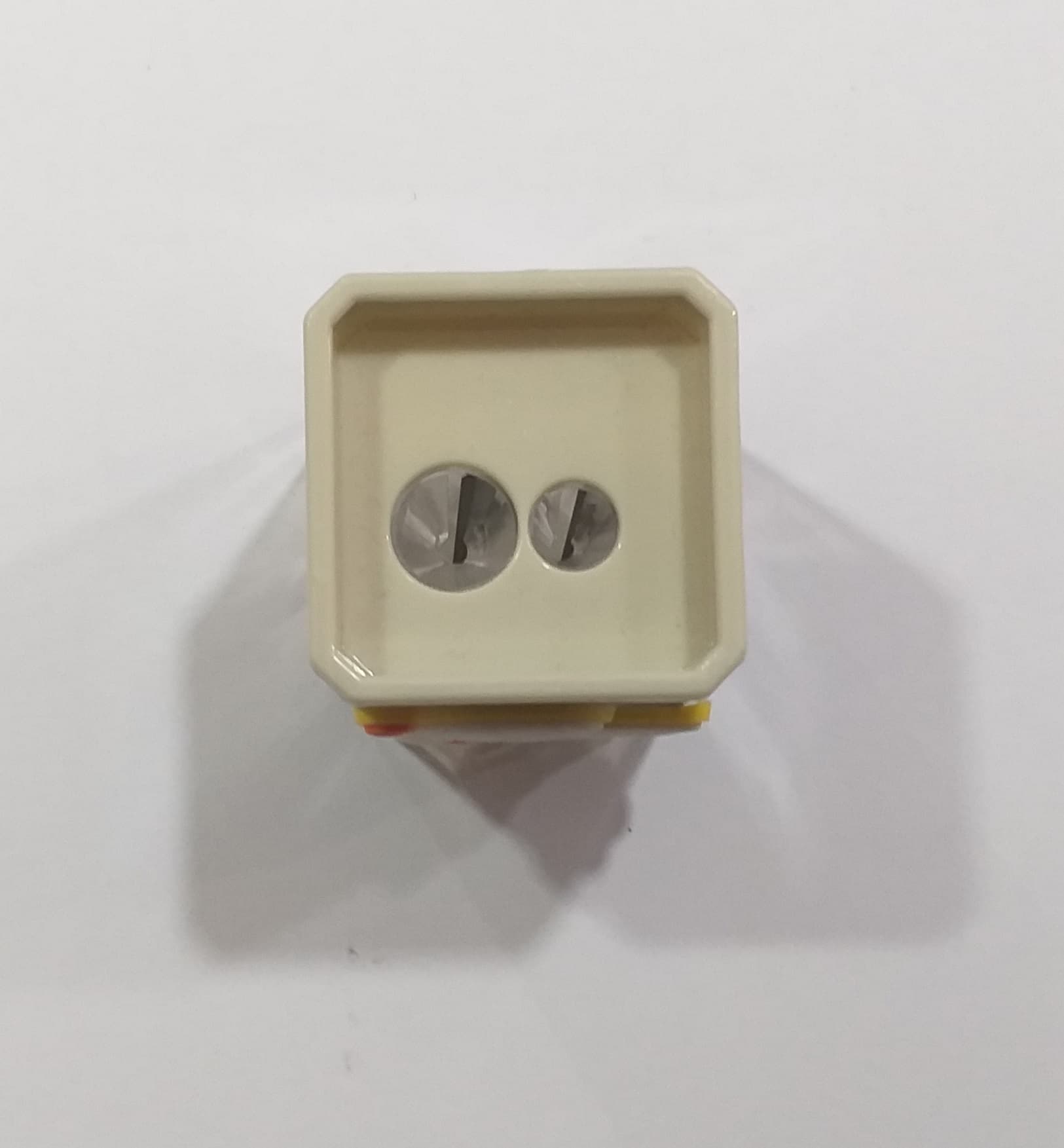 مداد تراش محفظه بزرگ — تصویر ۲