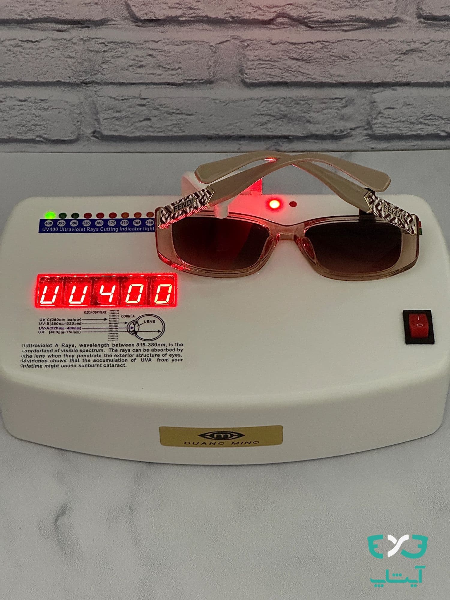 عینک آفتابی فندی FENDI مدل Z9062 شیشه ای شامپاینی — تصویر ۳