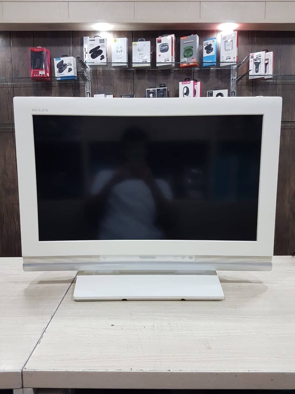 تلویزیون کارکرده 26 اینچ TOSHIBA مدل 26A9000 — تصویر ۲