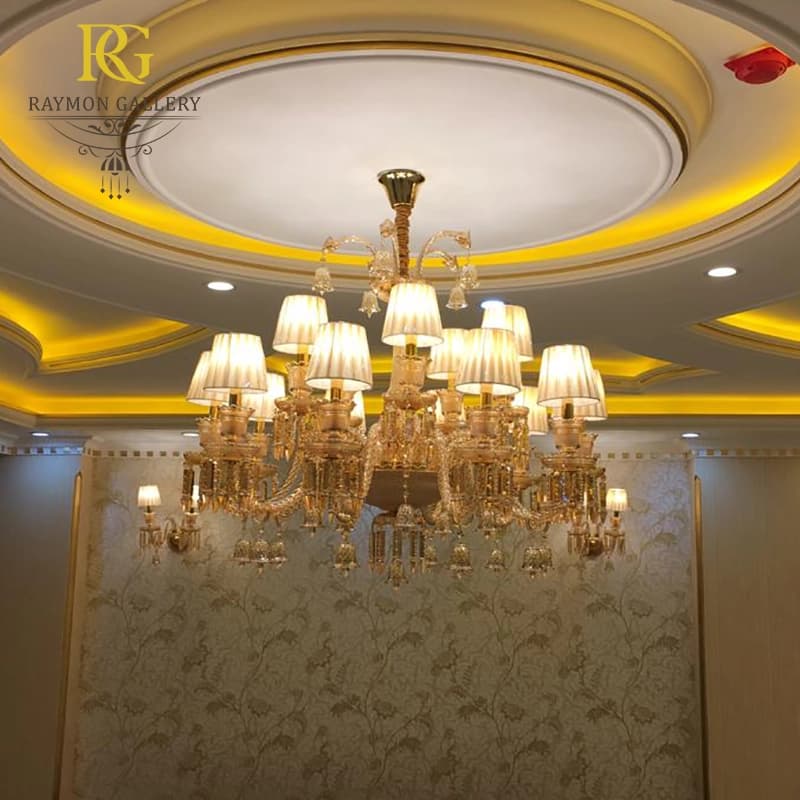 لوستر باکارات عسلی با کلاهک پارچه ای(15 شاخه) — تصویر ۴