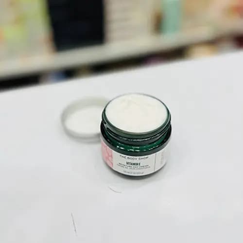 ژل‌کرم مرطوب‌کننده ویتامین E بادی‌ شاپ — تصویر ۲
