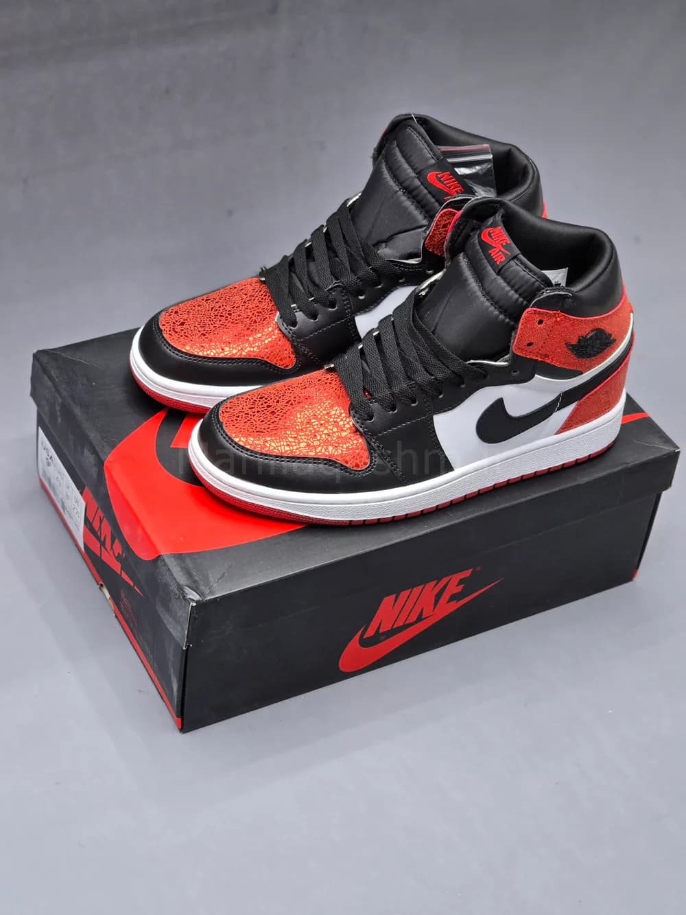 کفش جردن ساقدار قرمز Jordan 1 Ruby — تصویر ۲