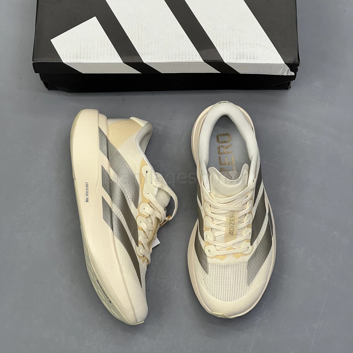 کفش آدیداس آدی زیرو کرم نقره ای Adidas Adizero Evo SL — تصویر ۴