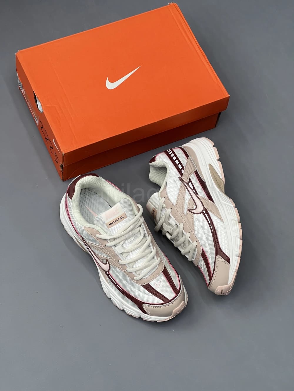 کفش نایک اینیشیتور صورتی قرمز Nike Initiator