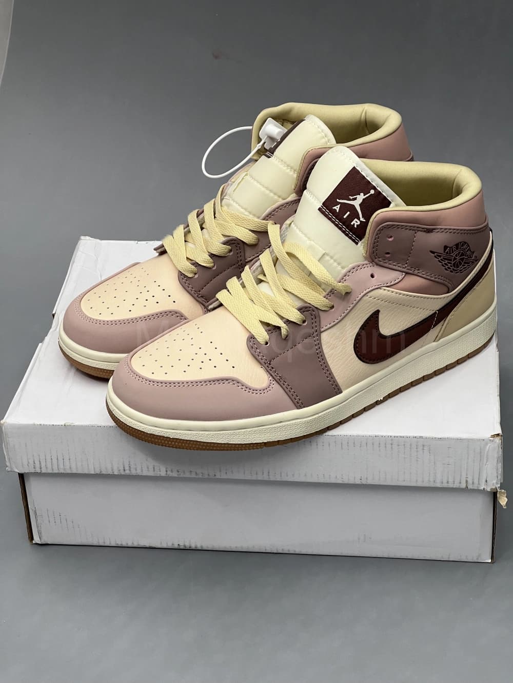 کفش نایک جردن وان ساقدار کالباسی Jordan 1 Mid Dark Pony Smoky — تصویر ۴
