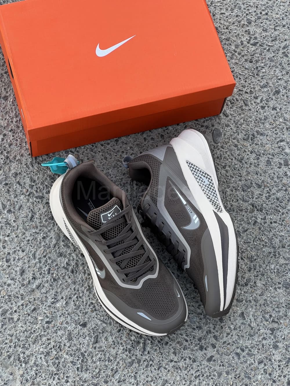 کفش نایک ایر مکس زوم وین فلو قهوه ای Nike Air Max Zoom Winflo — تصویر ۲