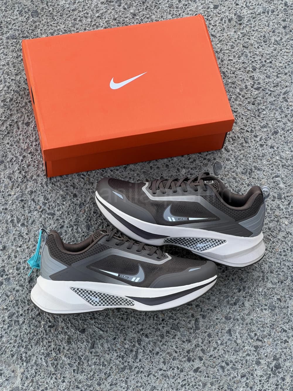 کفش نایک ایر مکس زوم وین فلو قهوه ای Nike Air Max Zoom Winflo