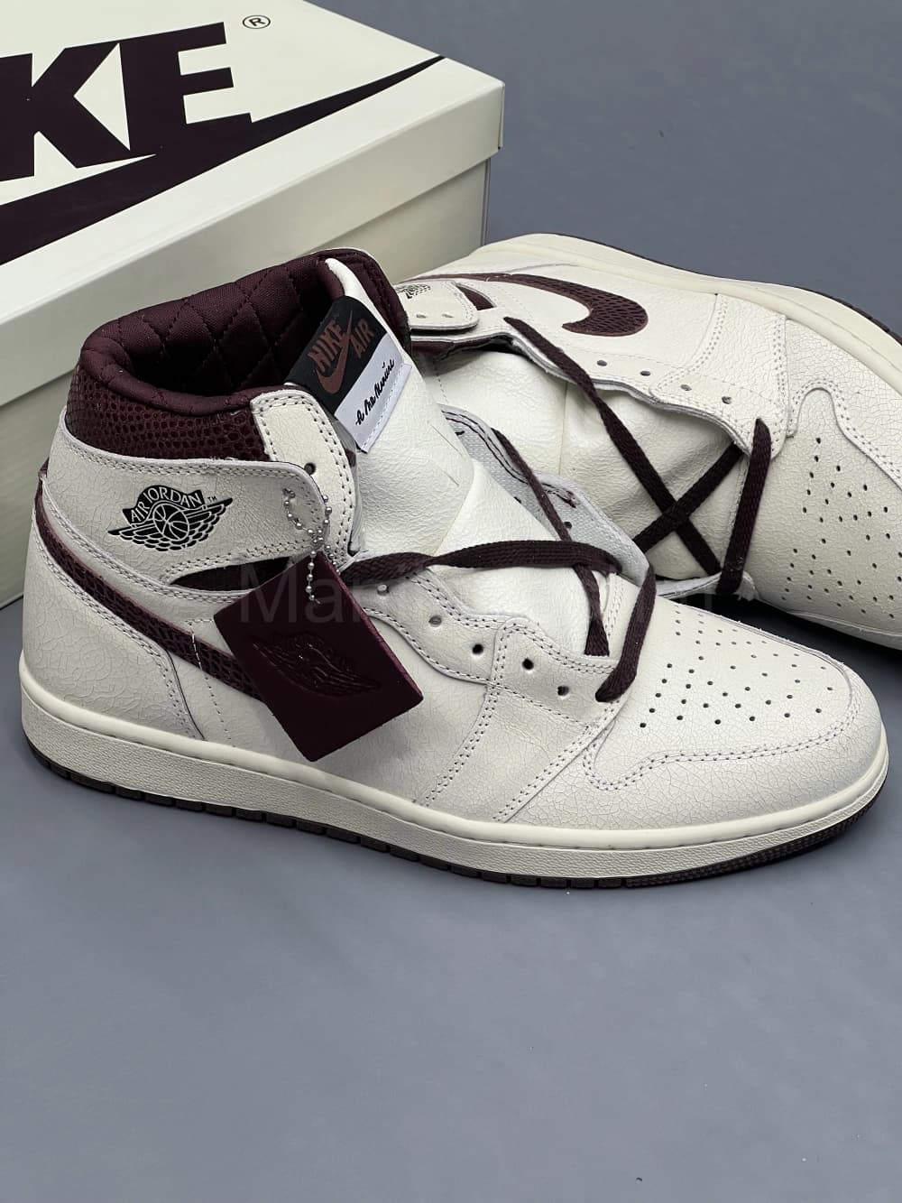 کفش جردن وان ساقدار اما مانیر Jordan 1 Retro High OG x A Ma Manière — تصویر ۳