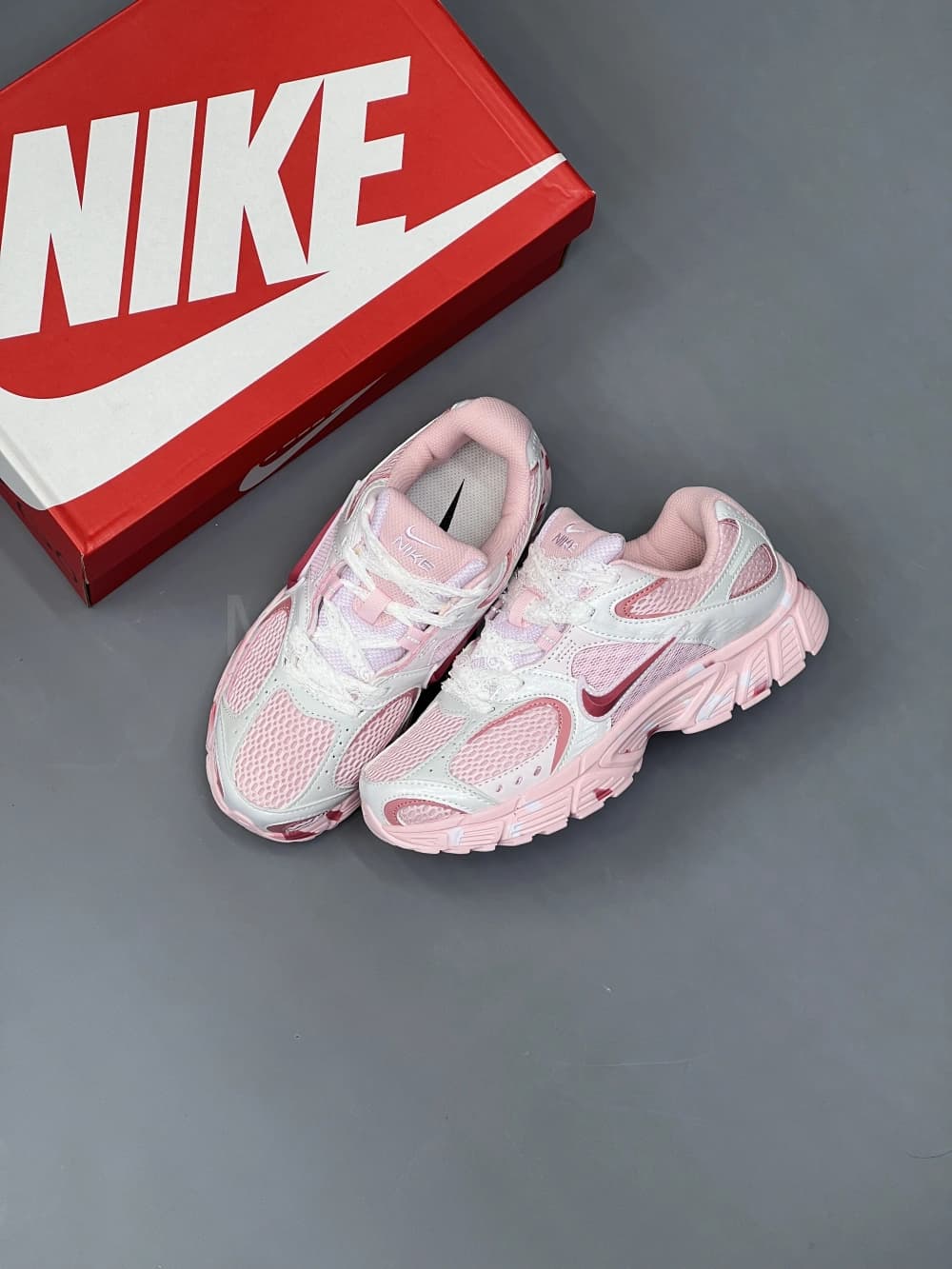 کفش نایک وی فایو صورتی Nike V5 RNR Pink — تصویر ۲