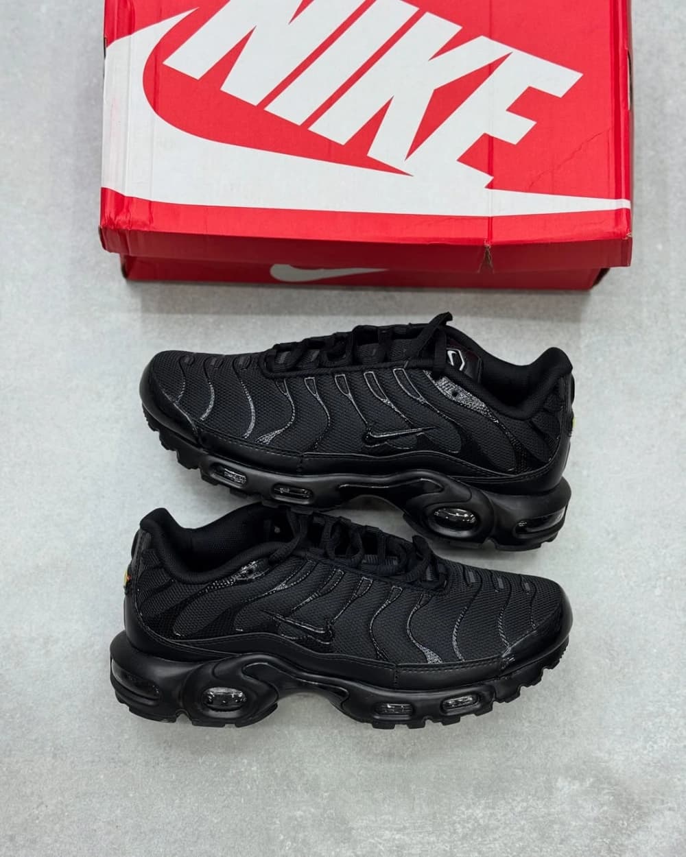 کفش نایک ایر مکس تی‌ان مشکی Nike Air Max TN Plus Triple Black