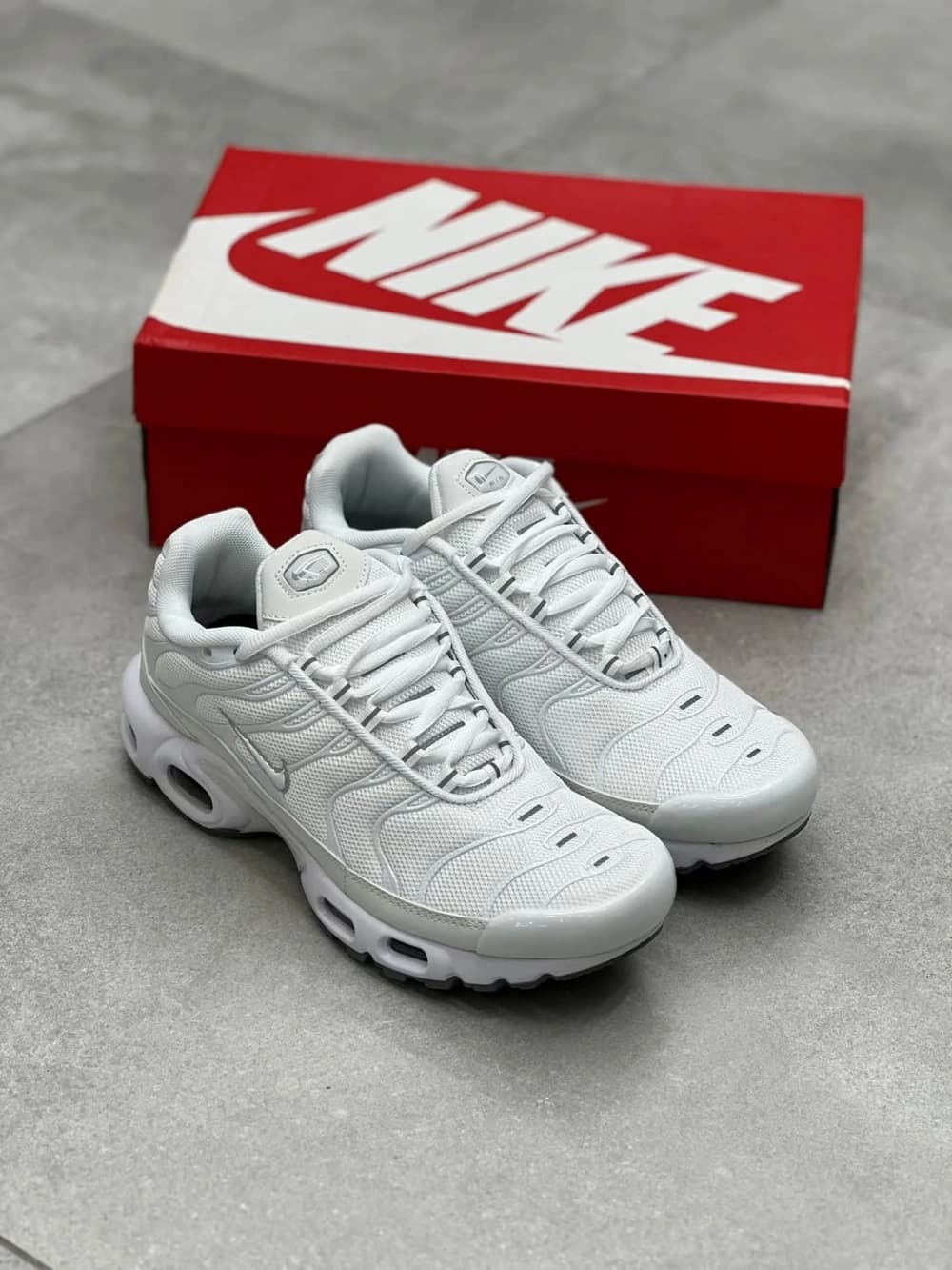 کفش نایک ایر مکس تی‌ان سفید Nike Air Max TN Plus Triple White — تصویر ۲