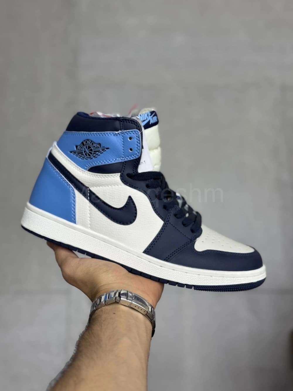 کفش جردن وان سفید آبی تیره ساقدار Jordan 1 Retro High Obsidian